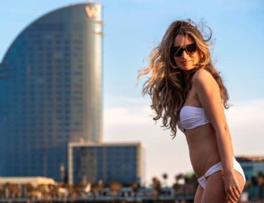 lugares visitar barcelona con chica